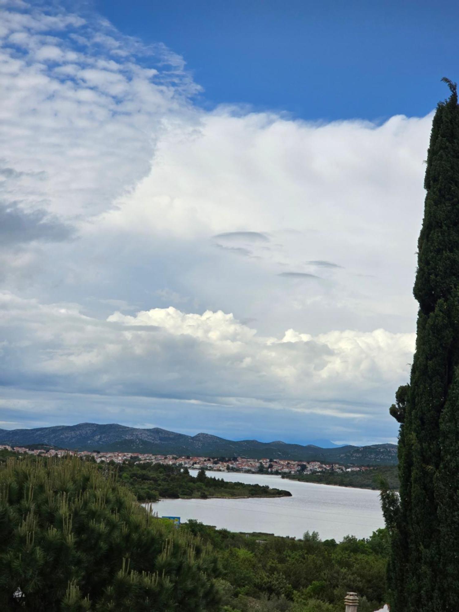 Eden Apartment Tisno